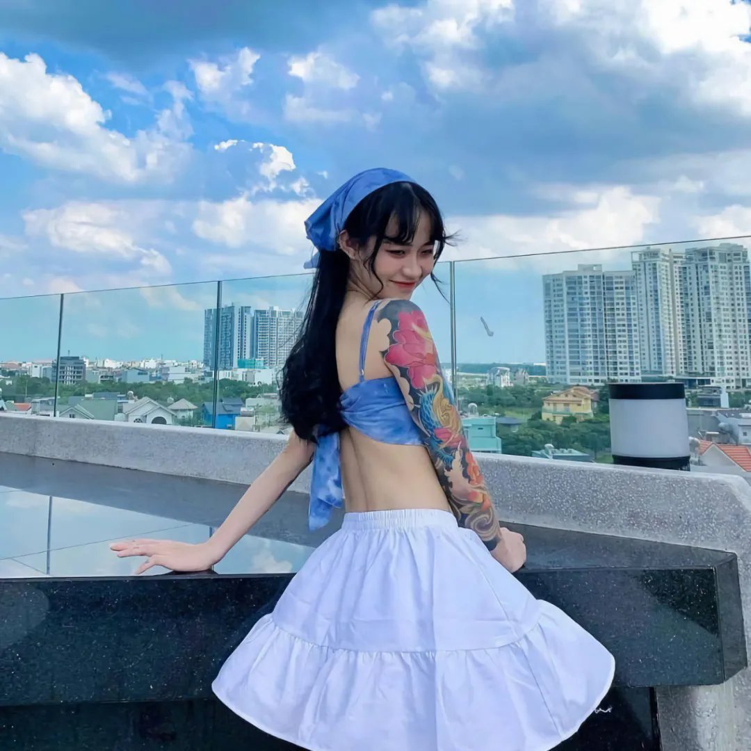 女摄青鬼游埠